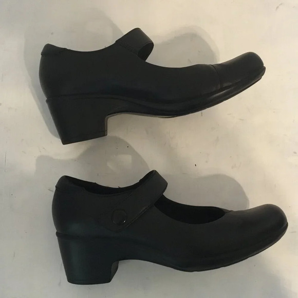 Women's Comfortable Cushion Leather Style Clarks Mary Jane Shoes SZ 7.5 M - Picture 11 of 14